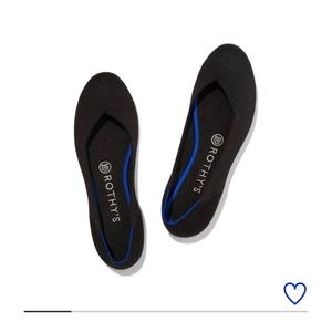 Rothy’s black flats